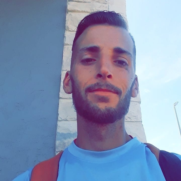 Meet your Posher, Justin - Picture 1 of 1